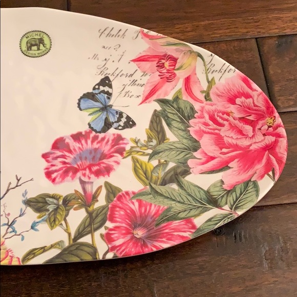 Michel Design Works Melamine Oval Platter in Peony - Picture 3 of 8